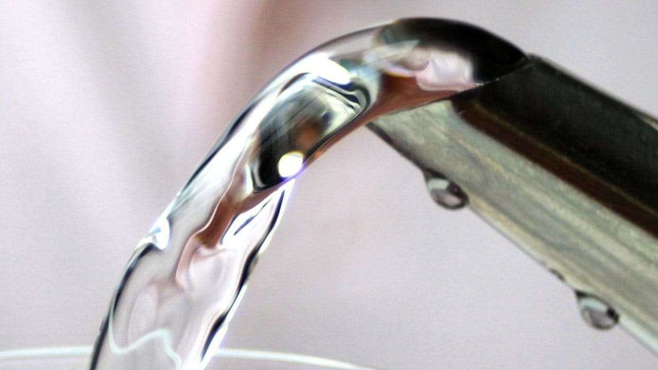  Drinking fluoridated water during pregnancy linked to lower IQ in controversial new study