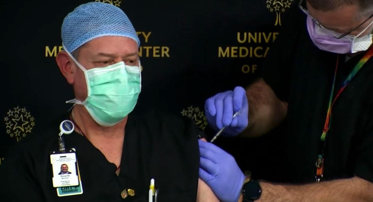 Texas hospital responds over accusations that medical worker was given fake COVID vaccine shot Texas hospital responds over accusations that medical worker was given fake COVID vaccine shot