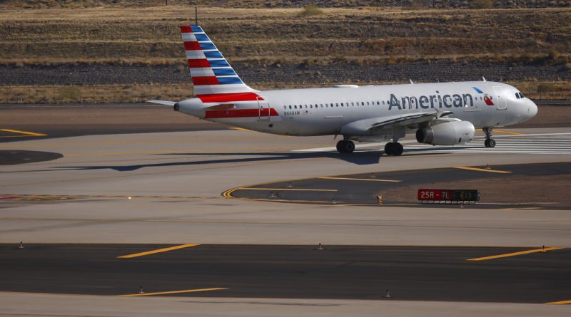 Pilot said possible UFO flew over plane on way to Phoenix