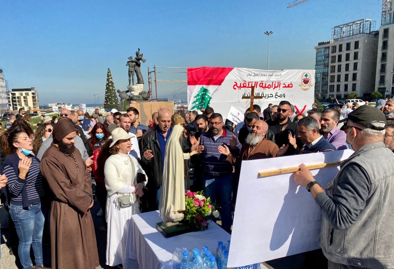 Anti-vaxxers protest in Beirut.