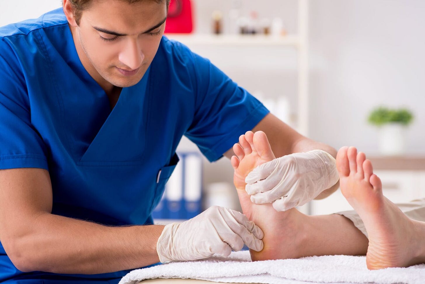 4 Ways To Find The Best Podiatrist - The Pink Velvet Blog