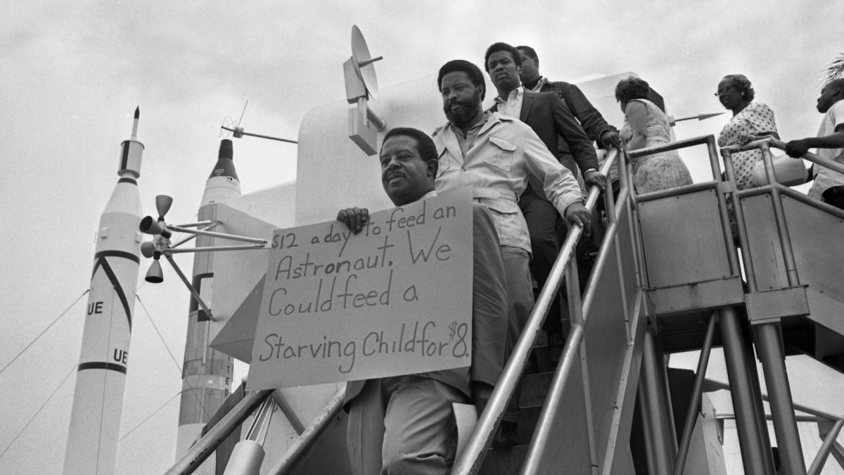 Civil-Rights-Protest-Apollo-GettyImages-695984462