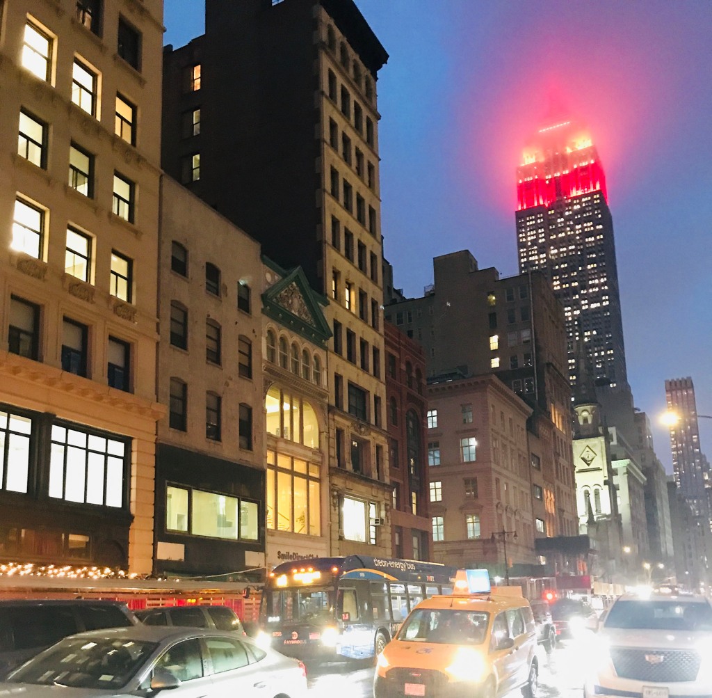 Manhattan street near Empire State Building