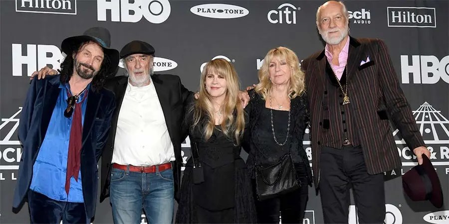 Fleetwood Mac's Christine McVie : Cause of Death Not Vaccine!