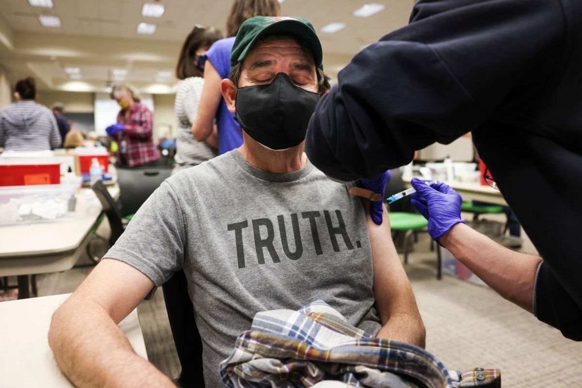 ‘We can no longer say this is a pandemic of the unvaccinated’: CDC data indicates vaccinated, boosted people together make up majority of COVID-19 deaths ‘We can no longer say this is a pandemic of the unvaccinated’: CDC data indicates vaccinated, boosted people together make up majority of COVID-19 deaths