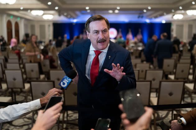 RNC Brings Pillow Guy And His Outrageous Election Conspiracy Theories Into The Fold RNC Brings Pillow Guy And His Outrageous Election Conspiracy Theories Into The Fold