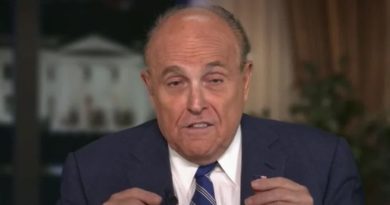 Court filings show Fox stars ridiculed Giuliani over 2020 election fraud claims - CNN