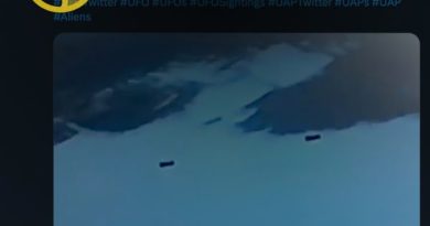 Does NASA Video Show Aliens Flying 2 Rectangular UFOs?