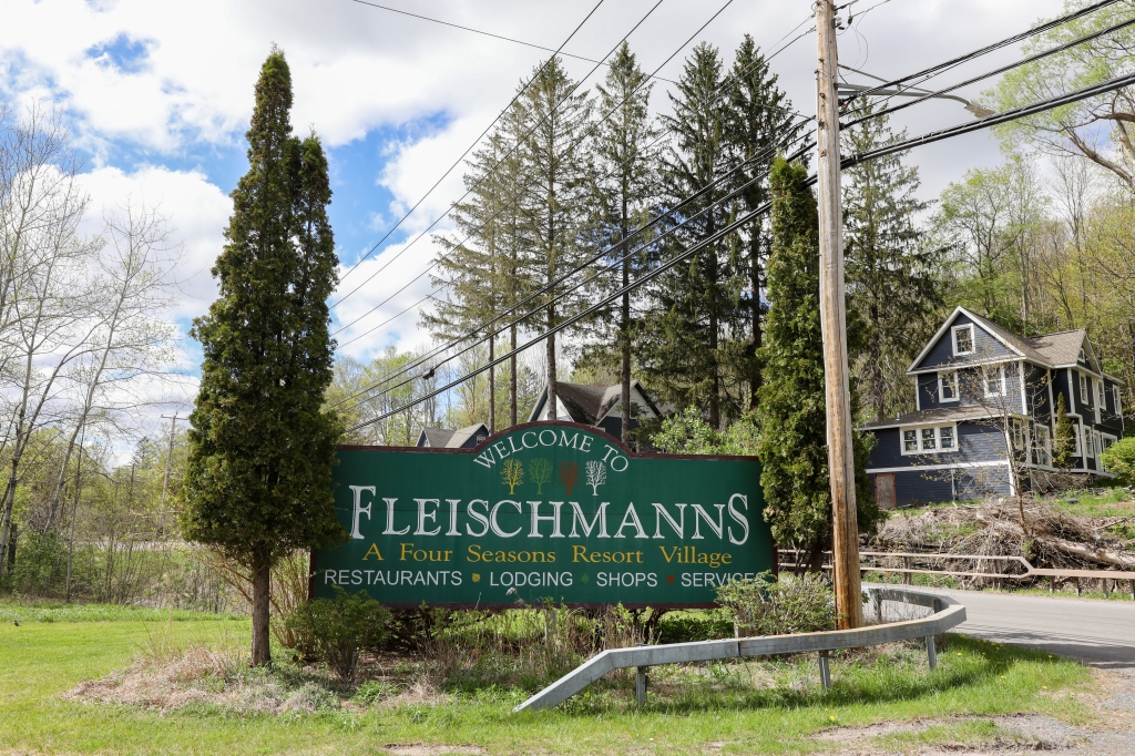 A sign at the entrance to Fleischmanns.