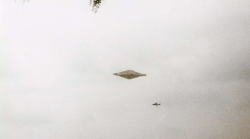 Hunt for the Photographer Who Took the 'Best' UFO Picture in Existence - PetaPixel