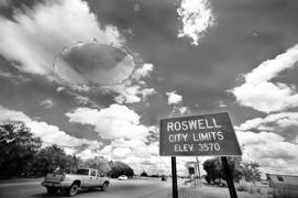 'Most Spectacular' UFO Photo Ever Taken Revealed After Being Classified For Over 30 Years - msnNOW