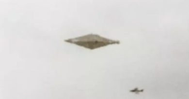 The best UFO picture ever? A top-secret US aircraft, per former intel officer - Marca English