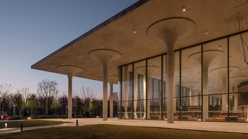 Concrete columns, Ceramic Art Avenue Taoxichuan by David Chipperfield Architects