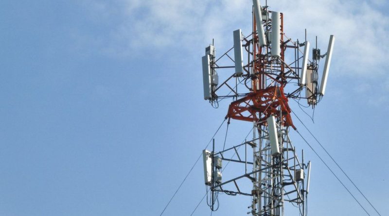 Anti-vaccine conspiracy theorists plotted to destroy 5G masts - court - BBC