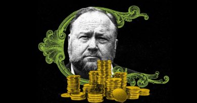 Cryogenic Freezing, Guns, Cufflinks: What Alex Jones Bought With His InfoWars Fortune - The Daily Beast