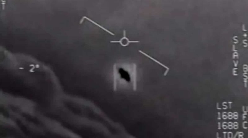 Former US fighter pilot says his squadron saw UFOs 'pretty much daily' - WION