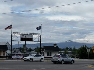 Plenty of conspiracies, but few facts at large election fraud summit in Ravalli County – Daily Montanan