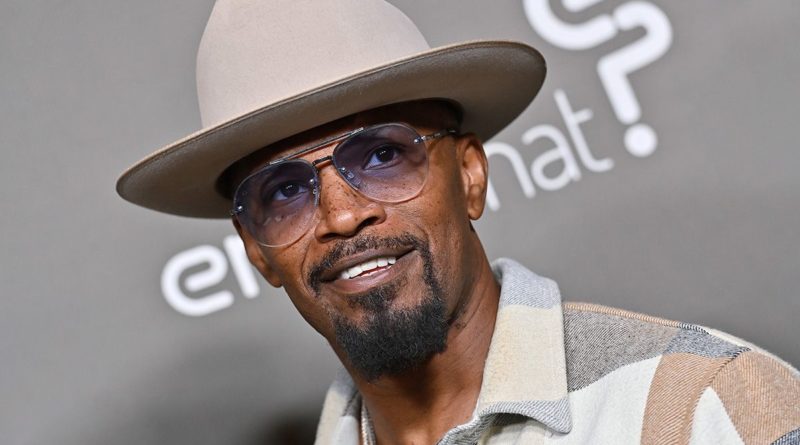 Unsubstantiated Rumor Claims Jamie Foxx ‘Paralyzed and Blind’ After COVID-19 Vaccination