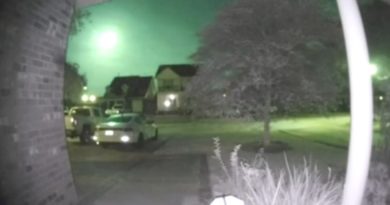 Green fireball caught on Ring camera sparks UFO panic: ‘That’s an alien ship’