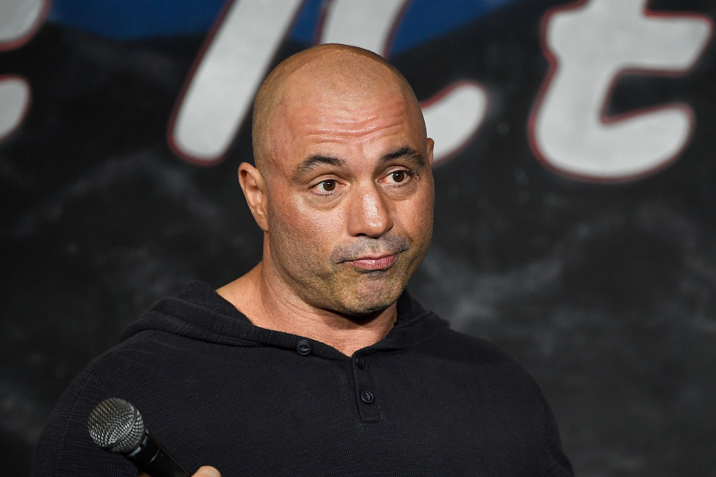 Joe Rogan performing in 2017