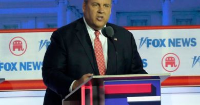 Out of this world: Chris Christie shocked by lone question about UFOs at Republican debate