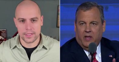 UFO whistleblower unhappy with Christie response to debate question: 'Americans deserve answers...not jokes'