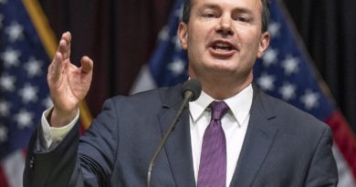 Utah Sen. Mike Lee shares Infowars misinformation about COVID response on X