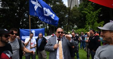 MPs to appear and speak at event organised by fugitive in Sydney