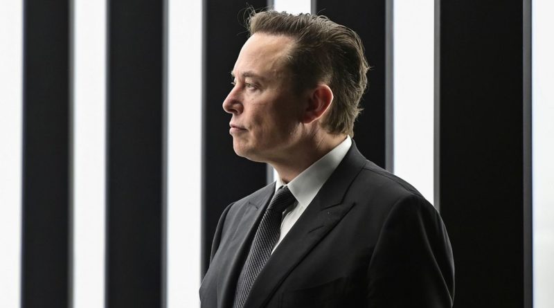 Elon Musk endorses antisemitic conspiracy theory on X