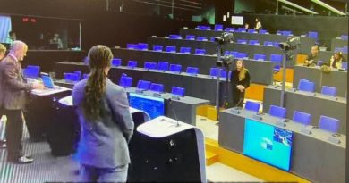 Empty room at European Parliament greets revelations about fake ‘Covid’ vaccines including the fact that they were never meant to stop transmission and so ‘get vaccinated to protect others’ was always a blatant and calculated lie