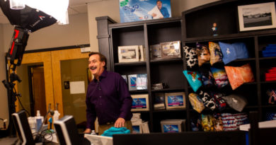 Mike Lindell’s conspiracy-fueled pillow company fights to survive his election obsession  - Minnesota Reformer