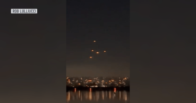 Mysterious lights in San Diego sky came from Navy parachute team, not UFOs