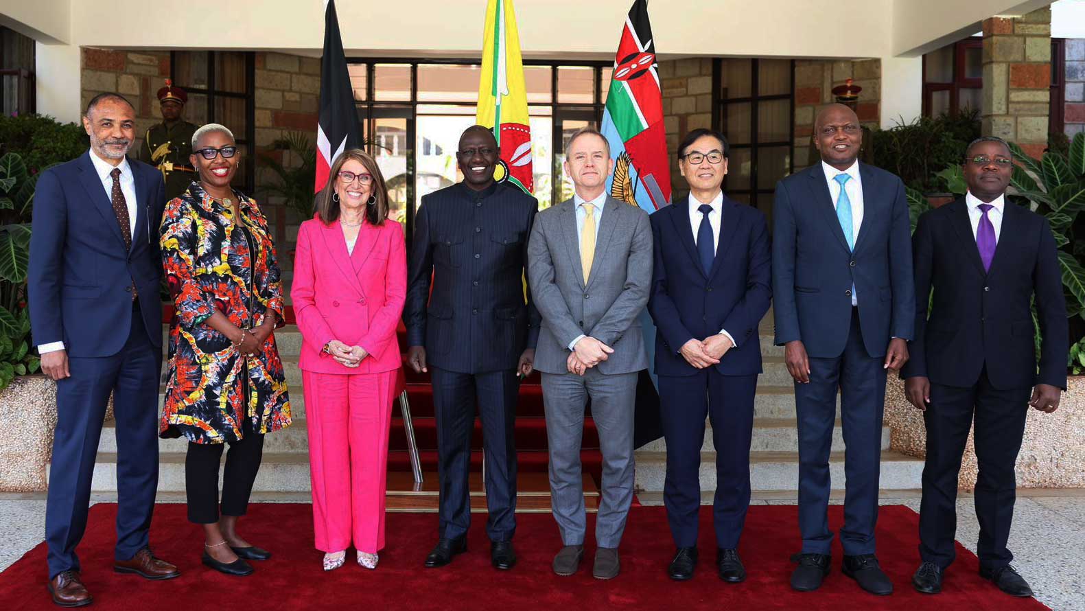 A group photo with President William Ruto after a bilateral meeting with UNCTAD Sec Gen Rebecca Grynspan and UN RC in Eldoret Kenya.