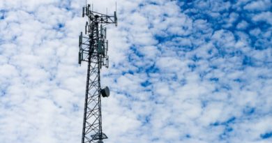 TDSB to review concerns about cell phone tower radiation after 18 teachers in North York refuse to work