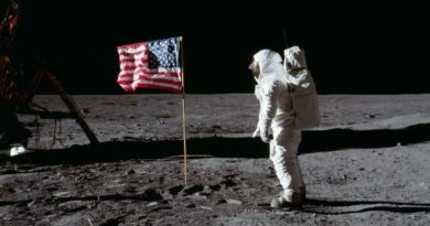 Buzz Aldrin didn’t ‘admit’ he never went to the Moon - Full Fact