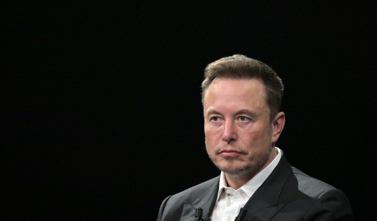 Elon Musk steers X into deeper controversy with conspiracy theorist Alex Jones