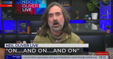 GB News’ Neil Oliver slammed for peddling ‘turbo cancer’ conspiracy theory