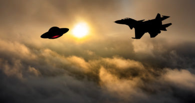 I’m a pilot - I saw a huge UFO twice the size of a city before it vanished