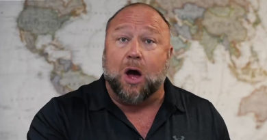 Alex Jones Explains What He Meant When He Said ‘I Will Eat Your Leftist Ass’