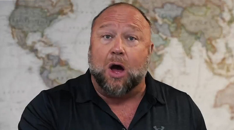 Alex Jones Explains What He Meant When He Said ‘I Will Eat Your Leftist Ass’