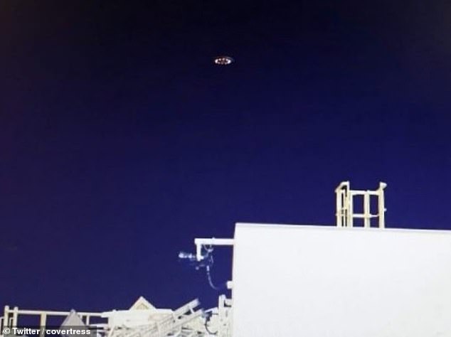 Oil rigger spots UFOs off the coast of Mexico