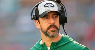 RFK Jr.’s VP prospect Aaron Rodgers has shared false Sandy Hook conspiracy theories in private conversations | CNN Politics