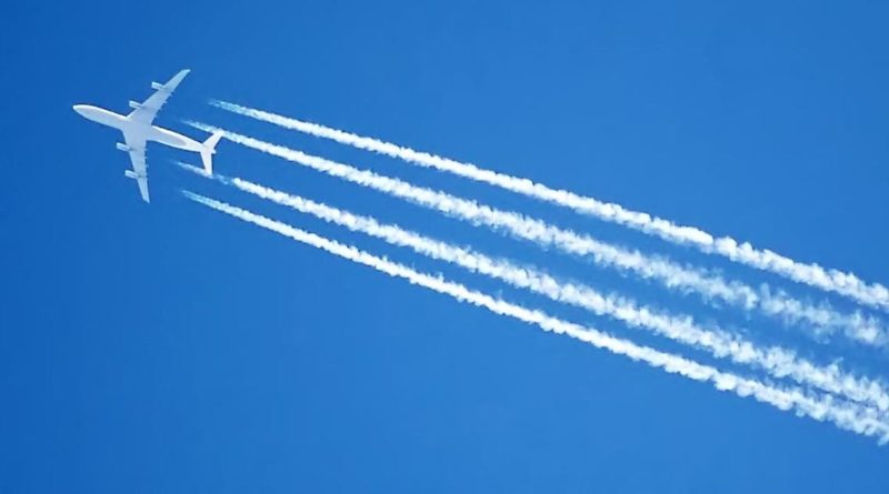 Supposed ‘chemtrails’ in the sky are just clouds left by planes - Full Fact