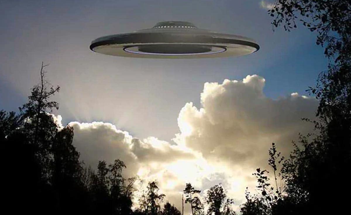 UFO Sightings Linked To Local Environmental Factors? Utah Researchers Explore