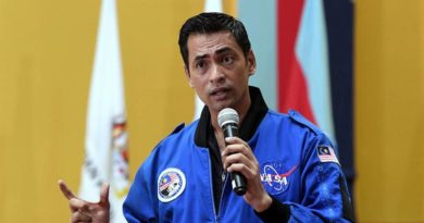 Once again, Angkasawan Dr Sheikh Muszaphar takes to social media to prove Earth is not flat