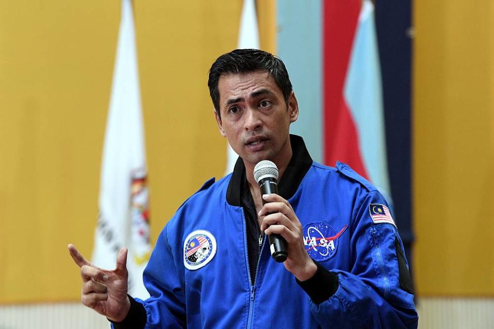 Datuk Sheikh Muszaphar, Malaysia’s first astronaut, has come forward yet again to quash flat Earth conspiracy theorists on social media. — Bernama pic