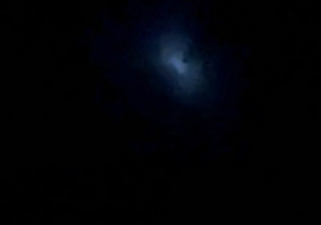 Mysterious UFO captured flying over several US state