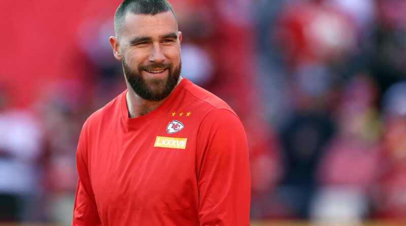 Travis Kelce reacts to fan conspiracy theory with coy response