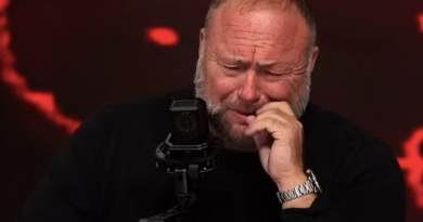 Conspiracy theorist Alex Jones breaks down sobbing on Infowars show claiming feds are trying to shutter show