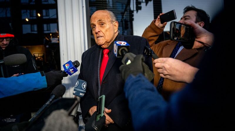 DC attorney discipline board recommends Rudy Giuliani be disbarred for bogus 2020 election fraud claim | CNN Politics